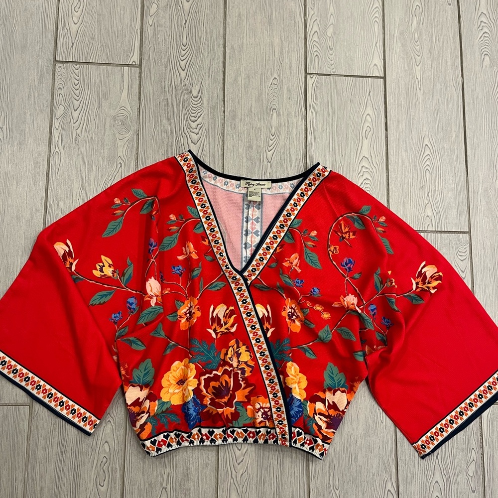 Flying Tomato Red Graphic Crop Blouse with 3/4 Sleeves